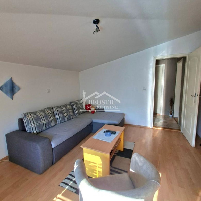 Stan Prodaja Beograd Karaburma 73 m2