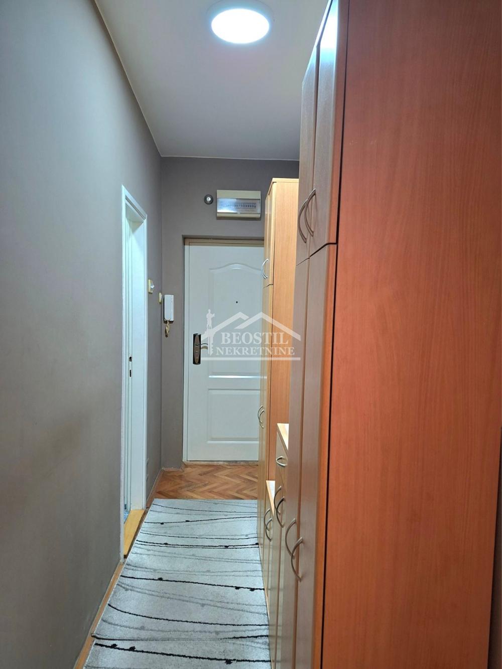 Stan Prodaja Beograd Stan Prodaja Beograd Karaburma 73 m2