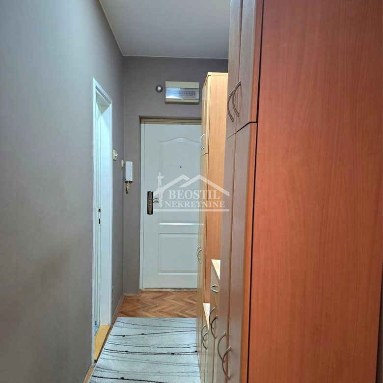Stan Prodaja Beograd Karaburma 73 m2