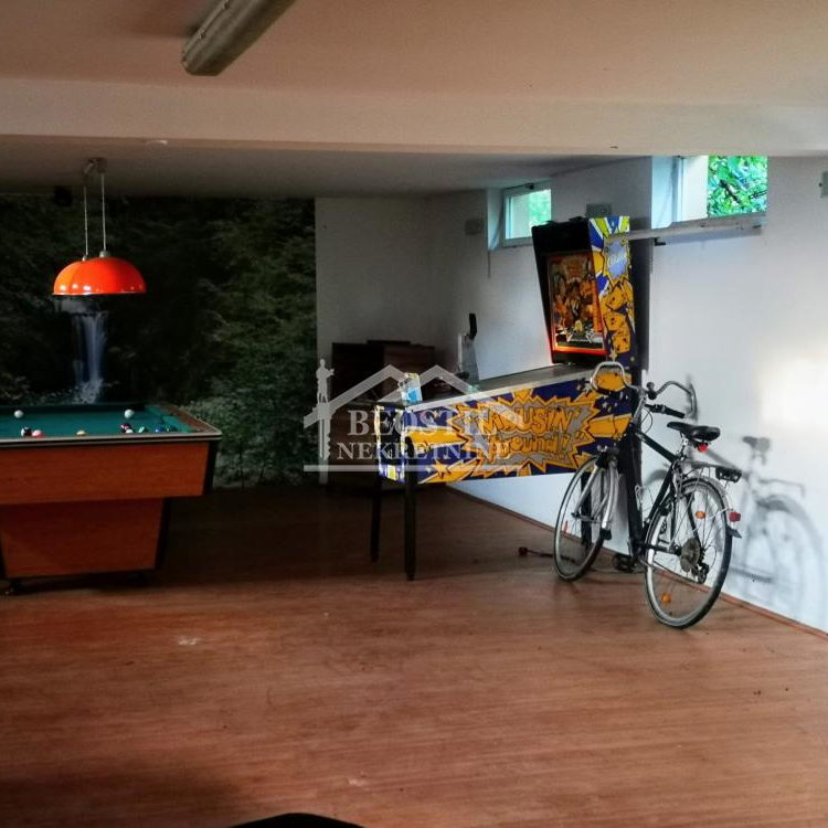 Kuća Prodaja Beograd Ugrinovci 225 m2