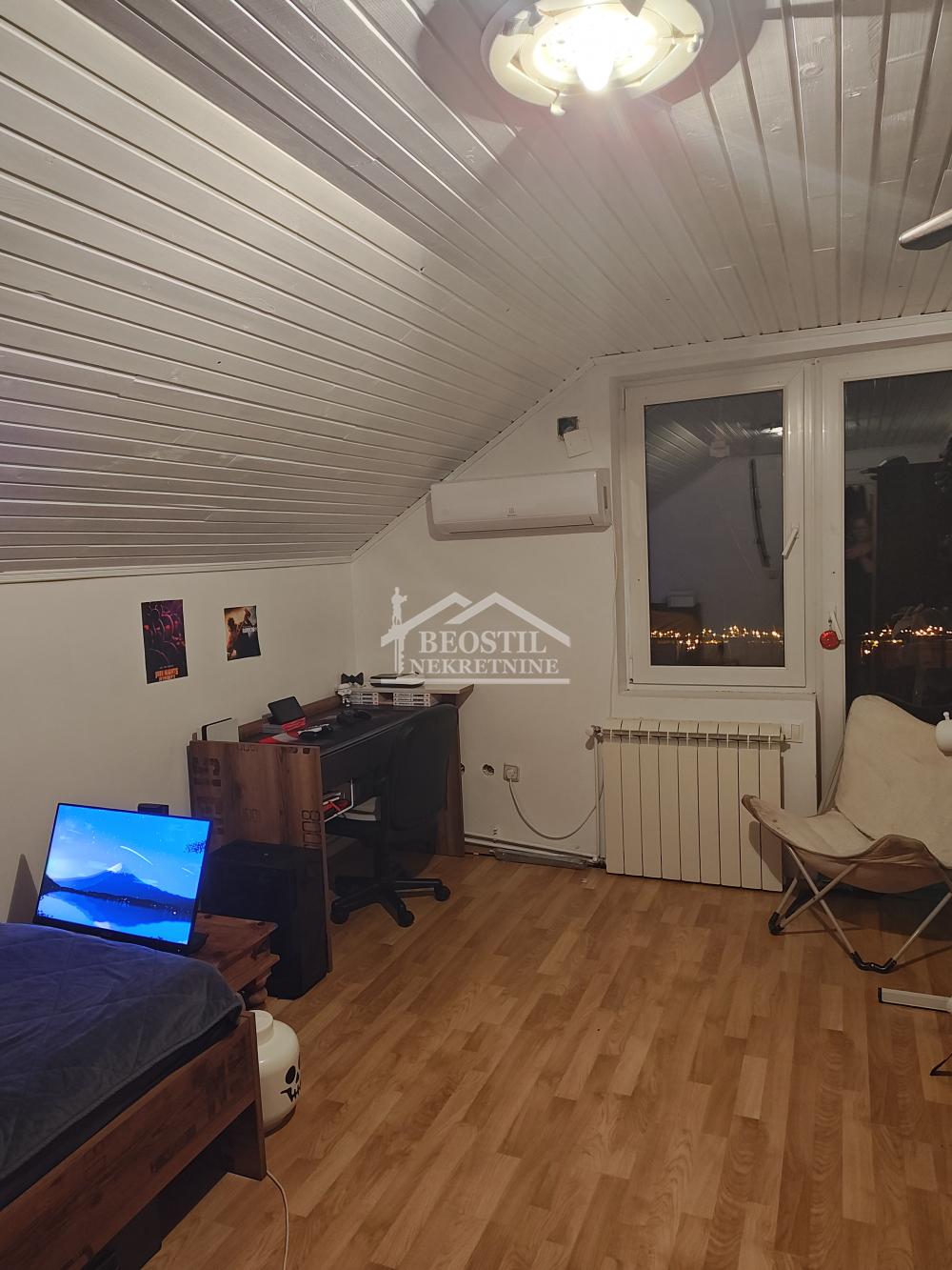 Kuća Prodaja Beograd Kuća Prodaja Beograd Ugrinovci 225 m2
