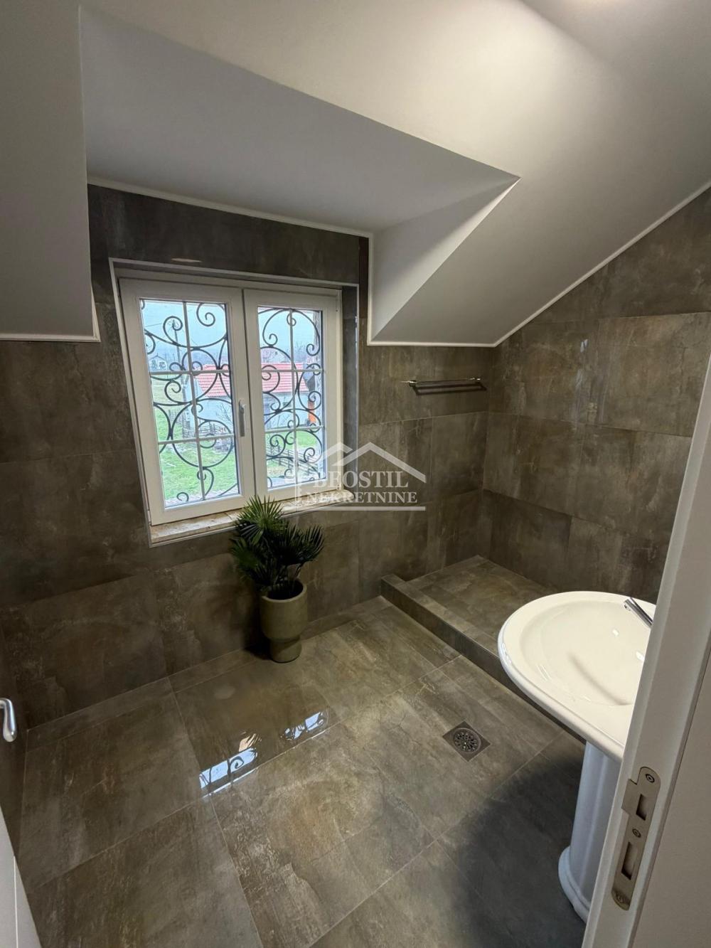 Kuća Prodaja Ub  160 m2