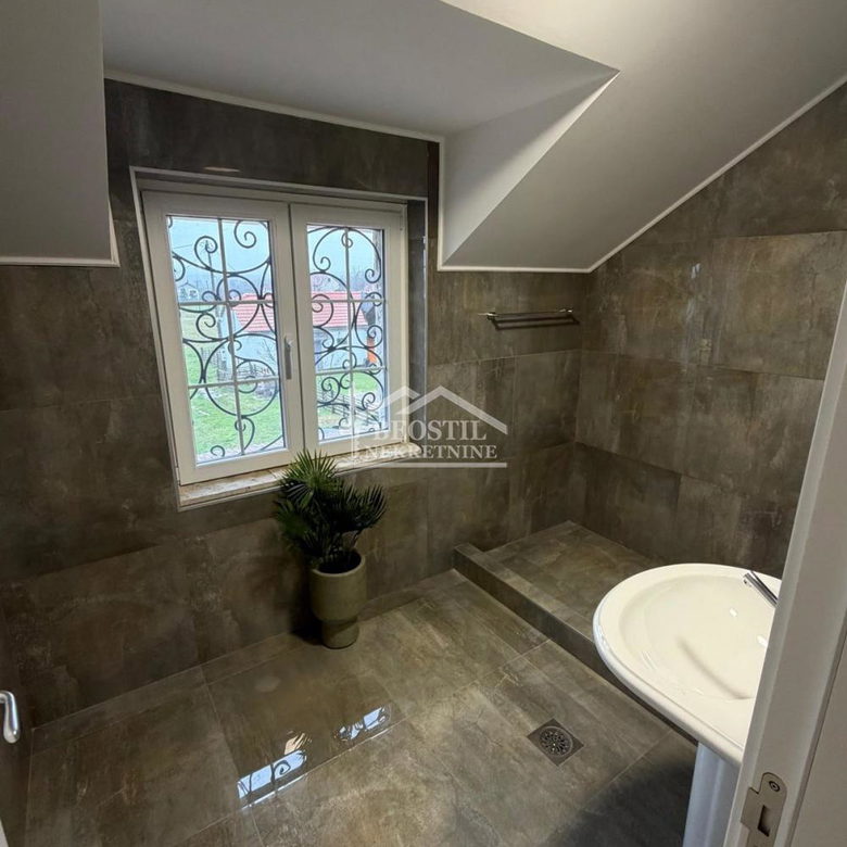 Kuća Prodaja Ub  160 m2