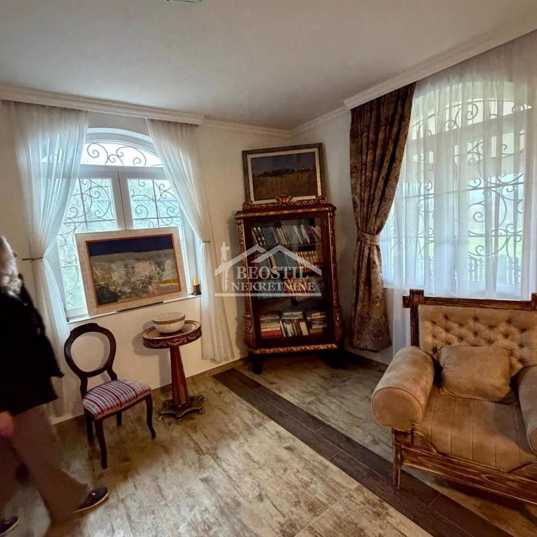 Kuća Prodaja Ub  160 m2