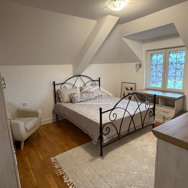 Kuća Prodaja Ub  160 m2