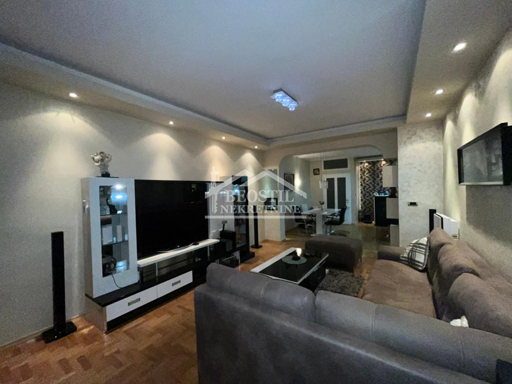 Troiposoban stan na prodaju, Centar, Smederevo, 115m², 190.000 €