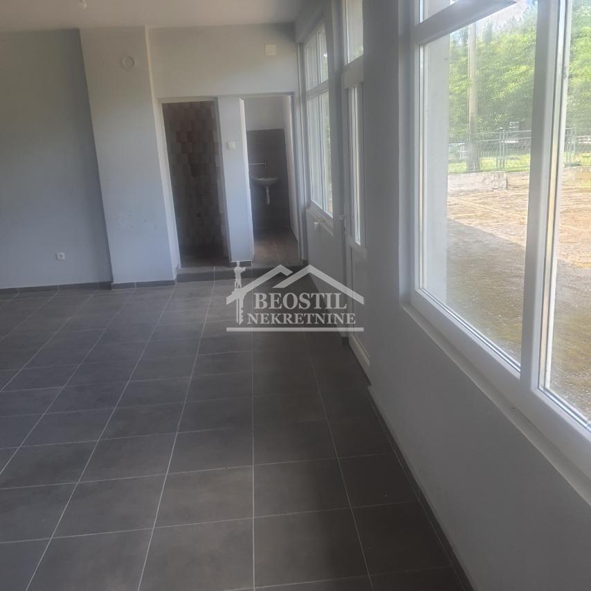 Kuća Prodaja Vladimirci  204 m2