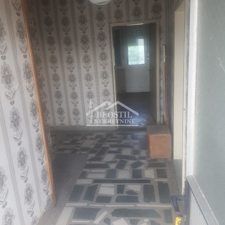 Kuća na prodaju, Centar, Vladimirci, 204m², 65.000 €