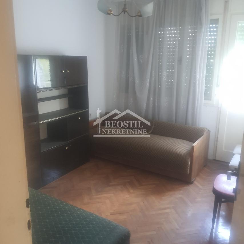 Kuća Prodaja Vladimirci  204 m2