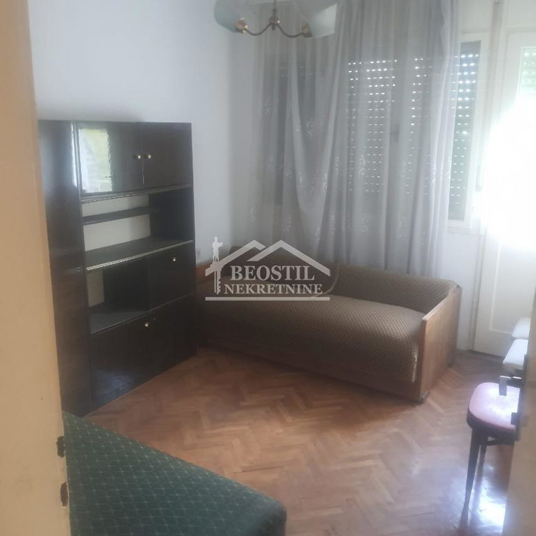 Kuća Prodaja Vladimirci  204 m2