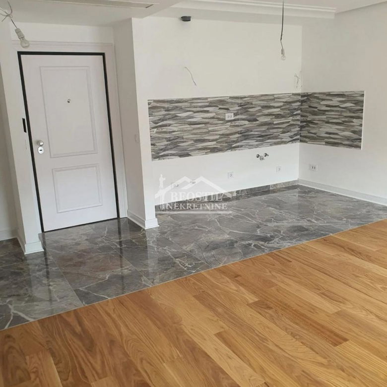 Stan Izdavanje Beograd Slavujev Venac 77 m2