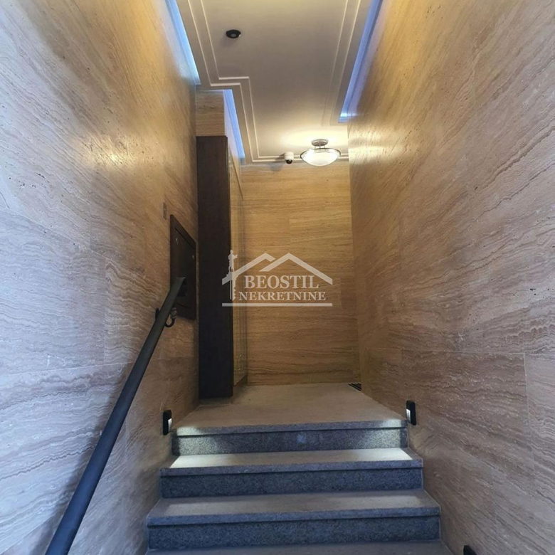 Troiposoban stan za izdavanje, Slavujev Venac, Beograd, 77m², 900 €/mes