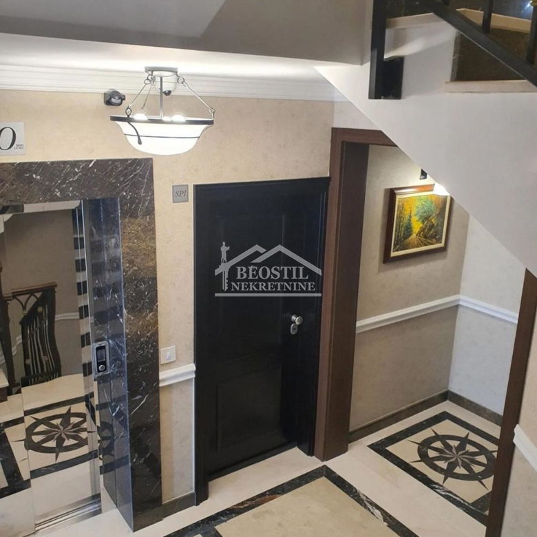 Troiposoban stan za izdavanje, Slavujev Venac, Beograd, 77m², 900 €/mes