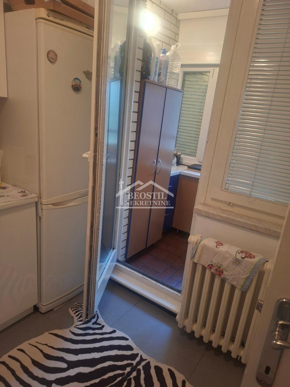 Četvorosoban stan na prodaju, Bežanijska Kosa 2, Beograd, 96m², 335.000 €