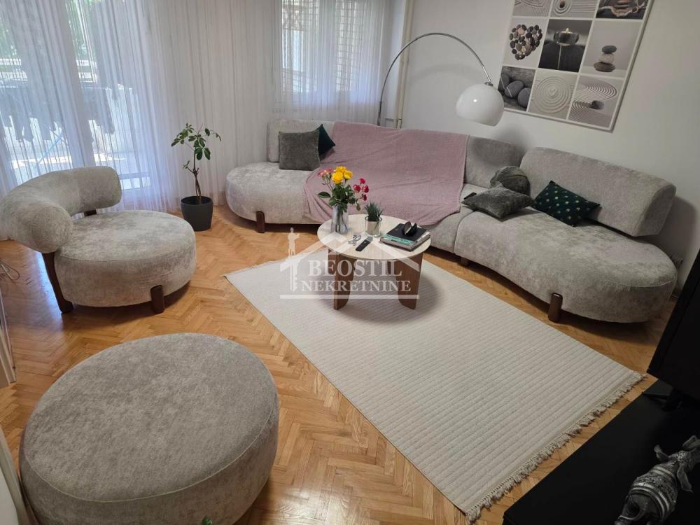 Stan Prodaja Beograd Bežanijska Kosa 2 96 m2