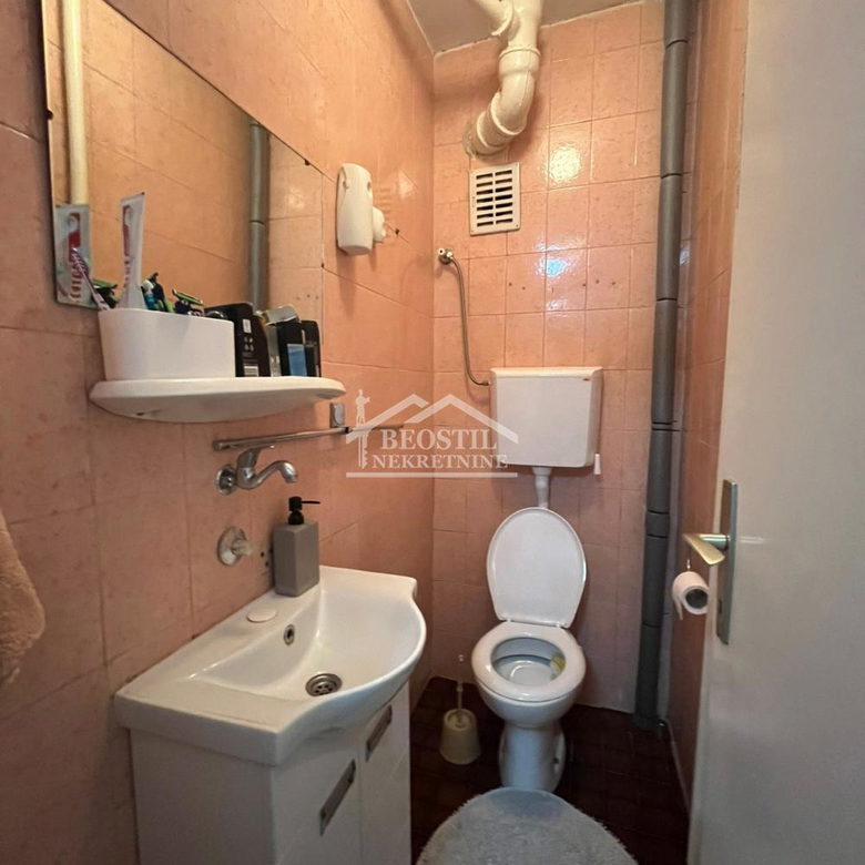 Trosoban stan na prodaju, Papazovac, Smederevo, 76m², 119.000 €