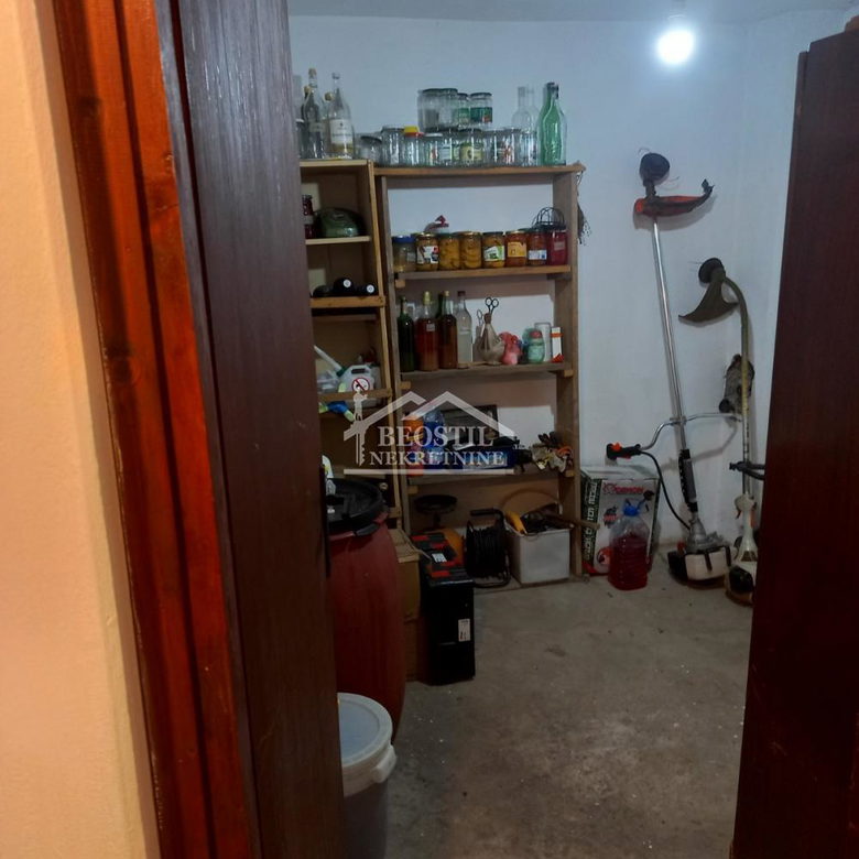 Kuća na prodaju, Vrčin, Beograd, 191m², 220.000 €