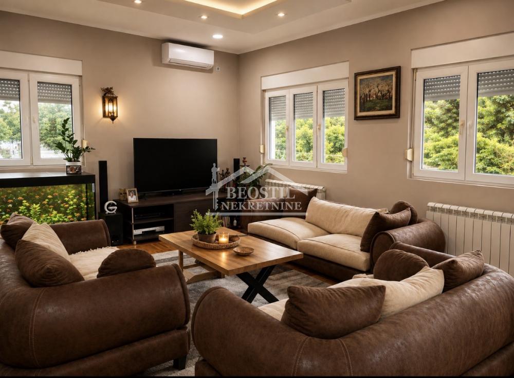 Kuća Prodaja Beograd Kuća Prodaja Beograd Ledine 262 m2