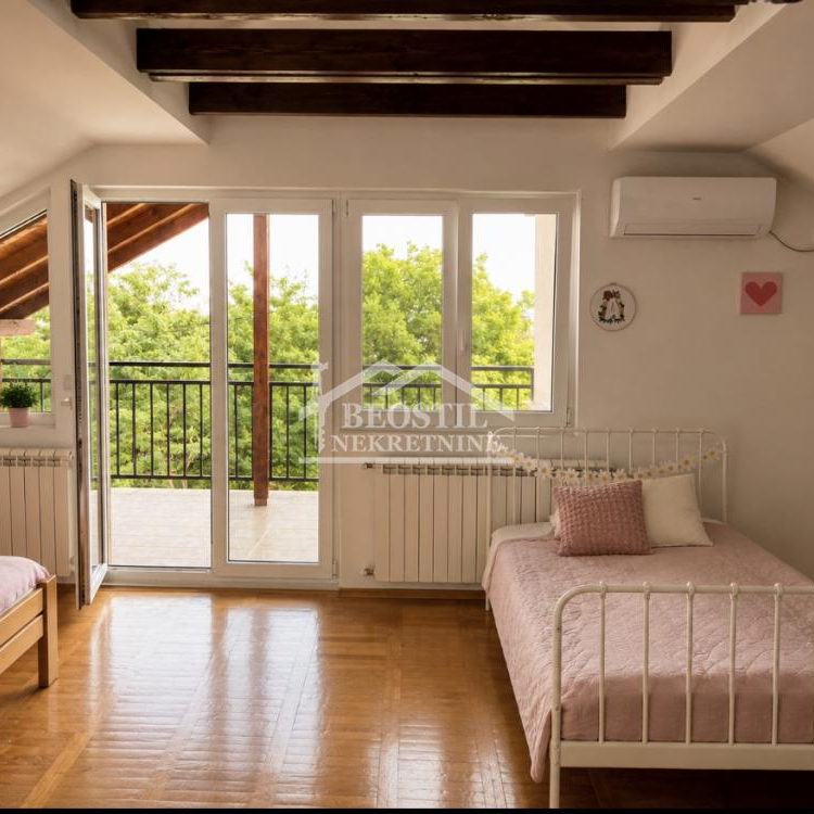 Kuća Prodaja Beograd Ledine 262 m2