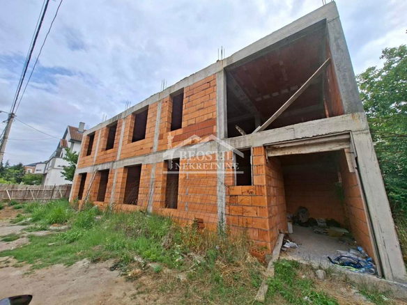Kuća Prodaja Beograd Vojvode Vlahovića 218 m2