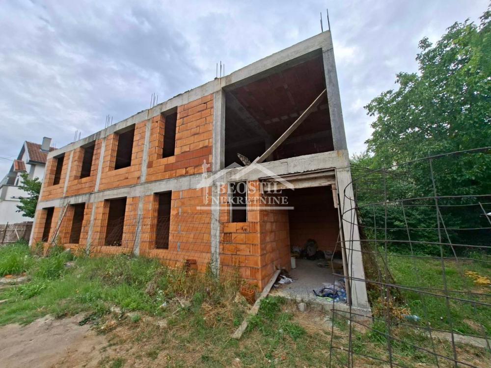 Kuća Prodaja Beograd Vojvode Vlahovića 218 m2