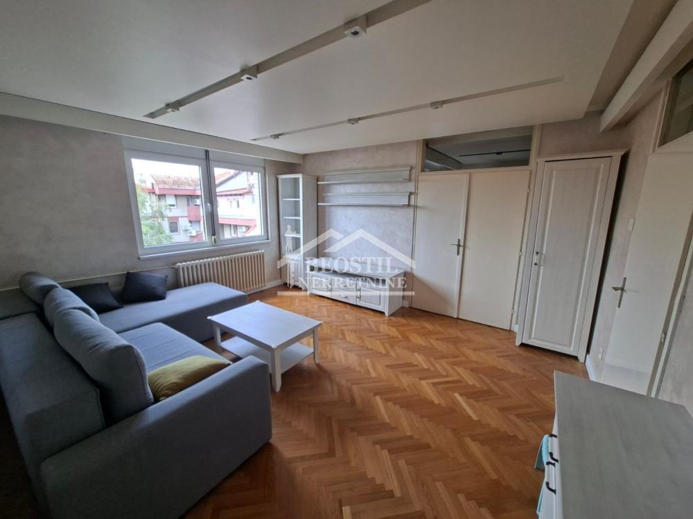 Stan Prodaja Beograd Stan Prodaja Beograd Bežanijska Kosa 2 65 m2