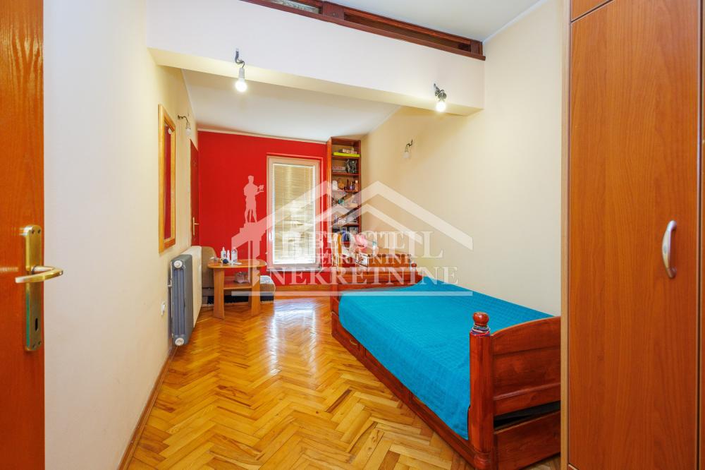 132025418_12_20260706185730 Četvorosoban stan na prodaju, Gundulićev Venac, Beograd, 109m², 349.900 €
