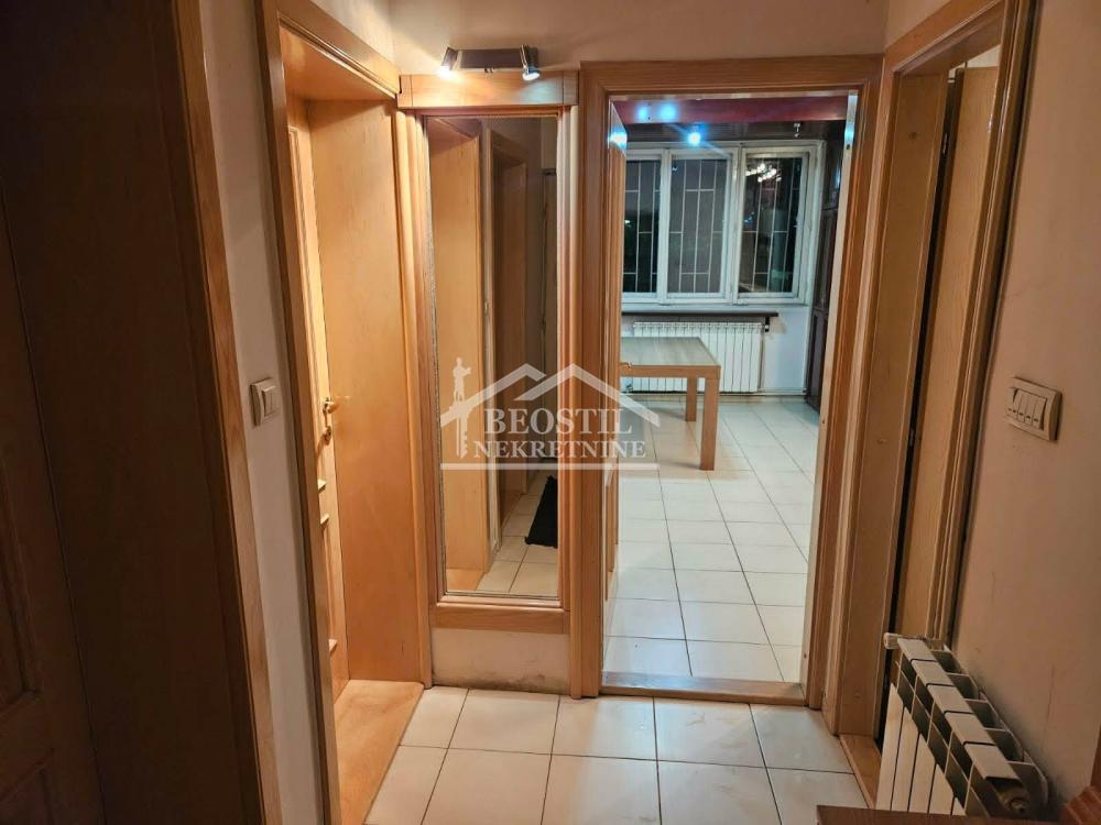 Stan Prodaja Beograd Stan Prodaja Beograd Karaburma 71 m2