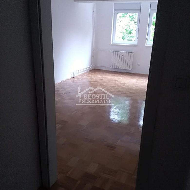 Stan Prodaja Beograd Zemun Polje 62 m2