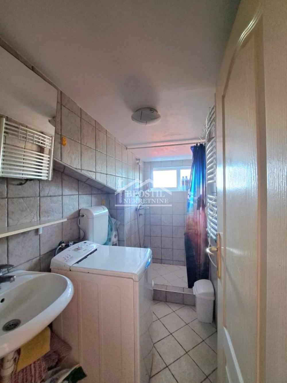 Dvoiposoban stan na prodaju, Karaburma, Beograd, 47m², 118.000 €