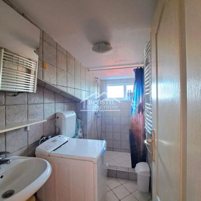 Dvoiposoban stan na prodaju, Karaburma, Beograd, 47m², 118.000 €