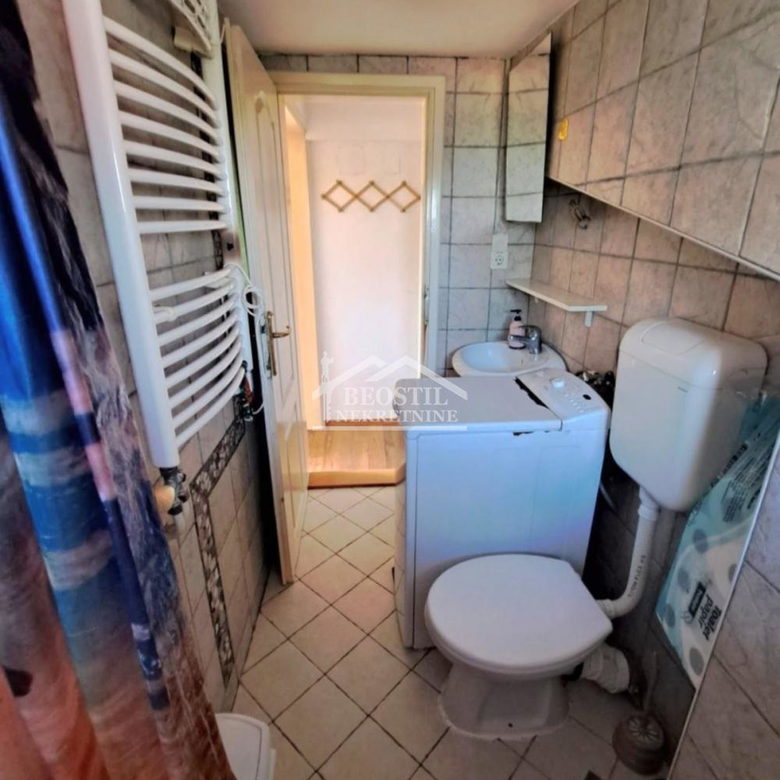 Dvoiposoban stan na prodaju, Karaburma, Beograd, 47m², 118.000 €