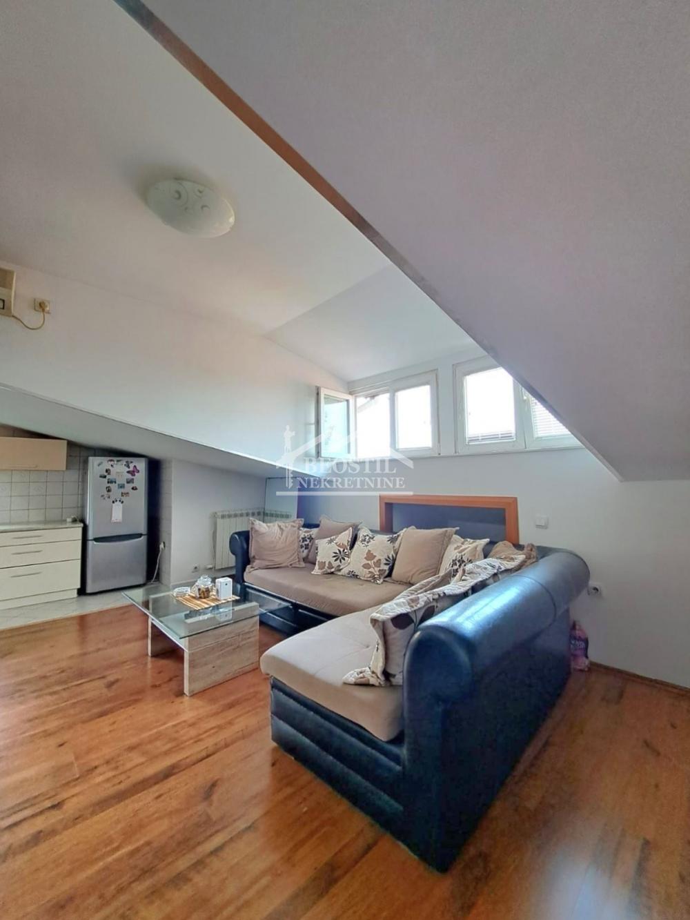 Stan Prodaja Beograd Karaburma 47 m2
