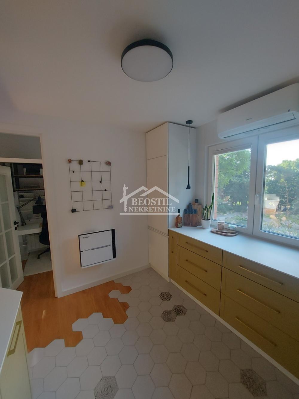 132025463_12_20260714131113 Troiposoban stan na prodaju, Višnjička Banja, Beograd, 74m², 330.000 €