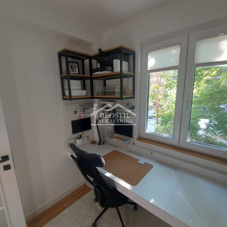 Troiposoban stan na prodaju, Višnjička Banja, Beograd, 74m², 330.000 €