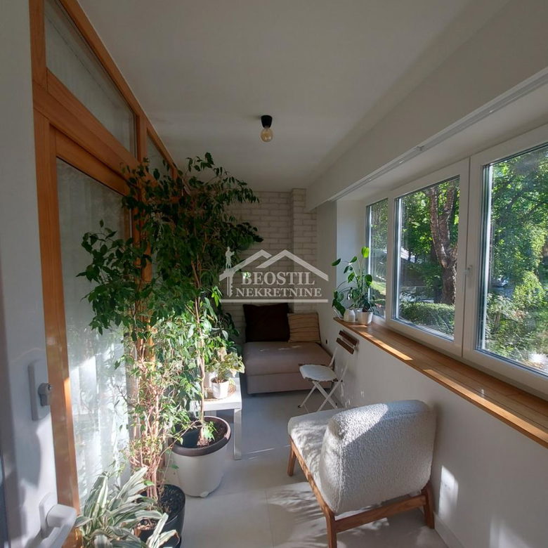 Troiposoban stan na prodaju, Višnjička Banja, Beograd, 74m², 330.000 €