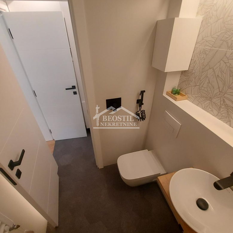 Troiposoban stan na prodaju, Višnjička Banja, Beograd, 74m², 330.000 €