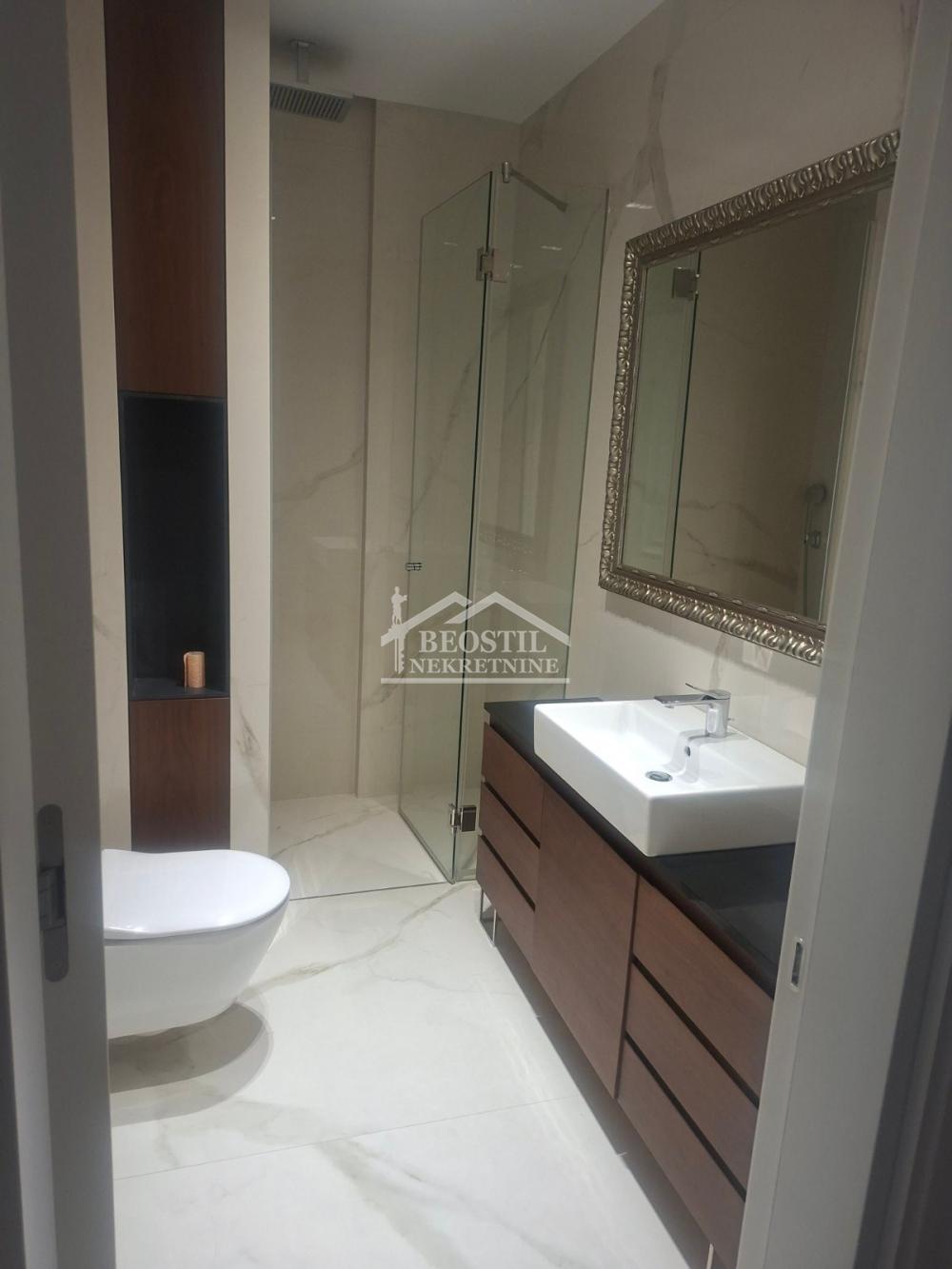 Stan Izdavanje Beograd Hram Svetog Save 137 m2