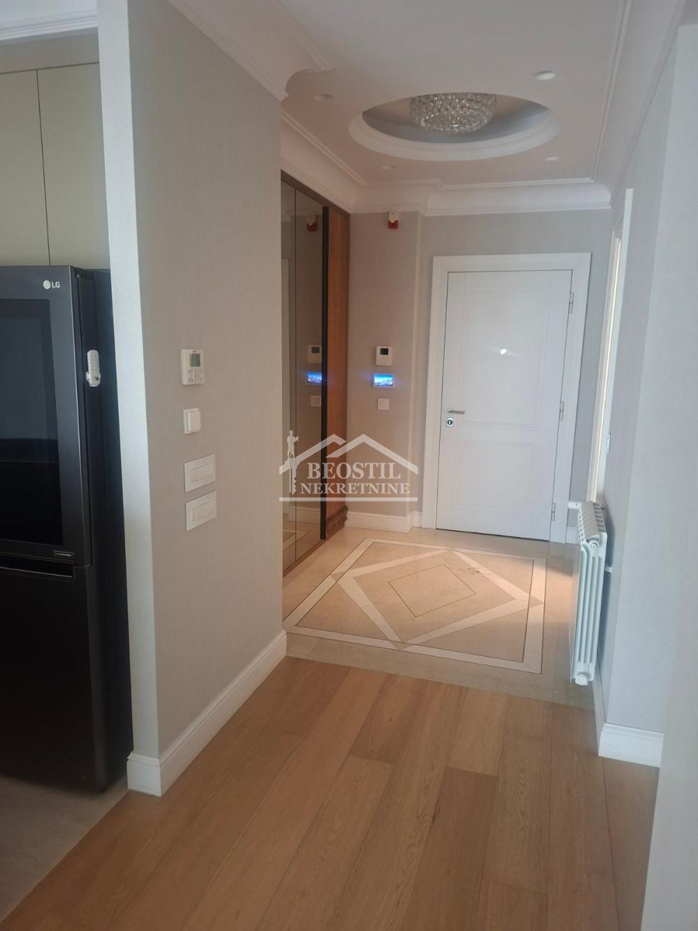 Stan Izdavanje Beograd Hram Svetog Save 137 m2