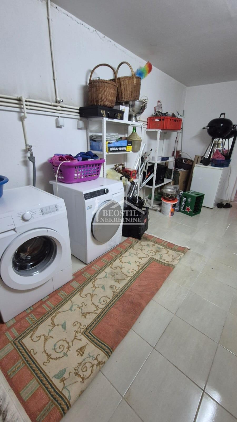 Kuća na prodaju, Vlaška, Beograd, 254m², 295.000 €