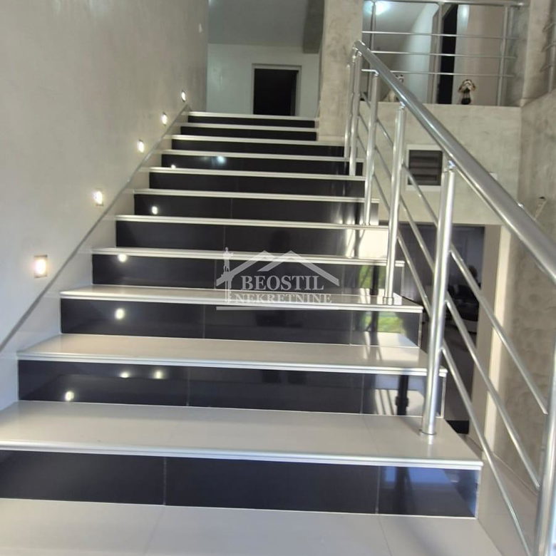 Kuća Prodaja Beograd Vlaška 254 m2