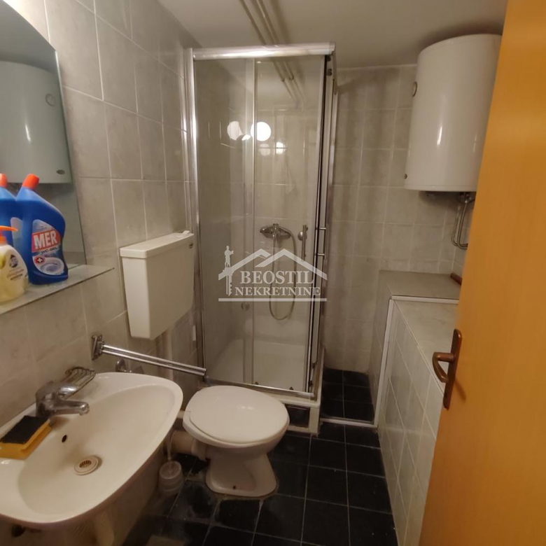Lokal Prodaja Beograd Konjarnik 46 m2