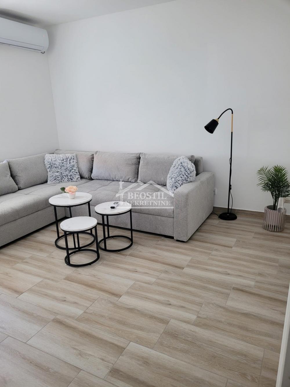 Stan Izdavanje Beograd Altina 55 m2