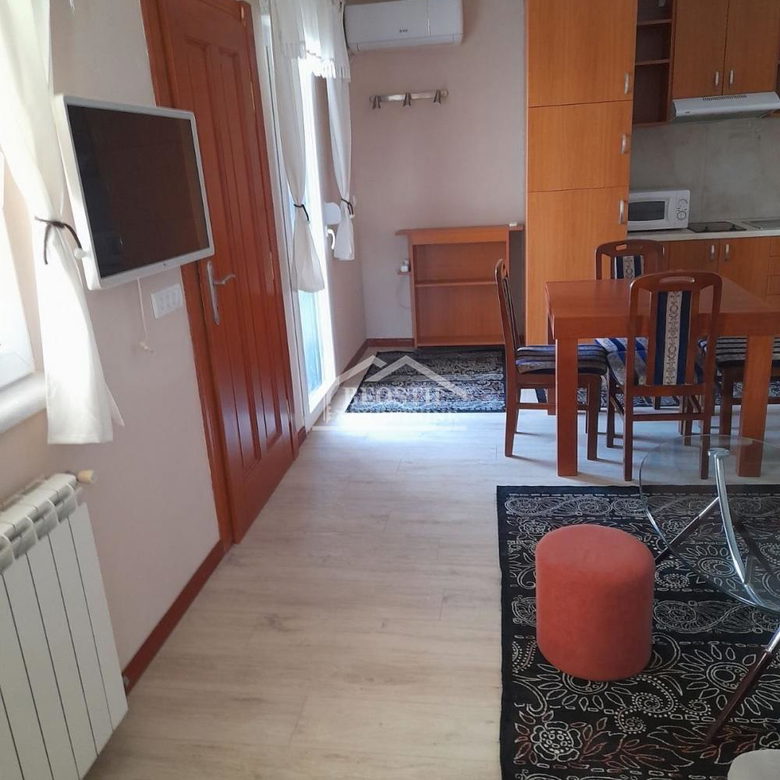 Stan Izdavanje Beograd Ledine 57 m2