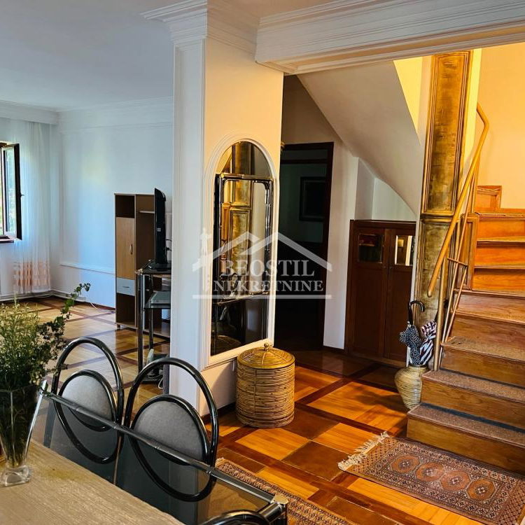 Stan Prodaja Beograd Košutnjak 150 m2