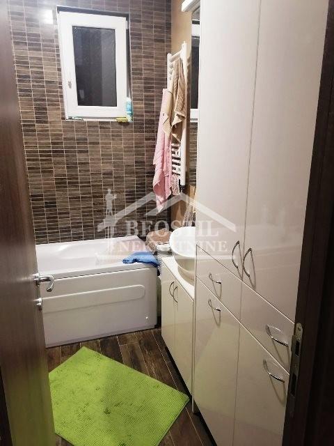 Trosoban stan na prodaju, Ledine, Beograd, 80m², 179.900 €