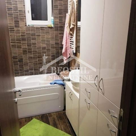 Trosoban stan na prodaju, Ledine, Beograd, 80m², 179.900 €