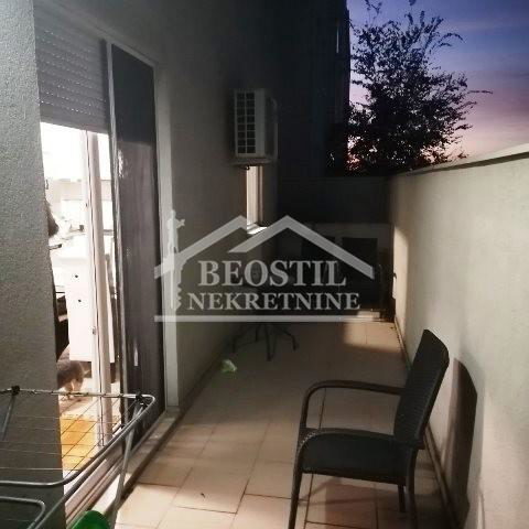 Trosoban stan na prodaju, Ledine, Beograd, 80m², 179.900 €
