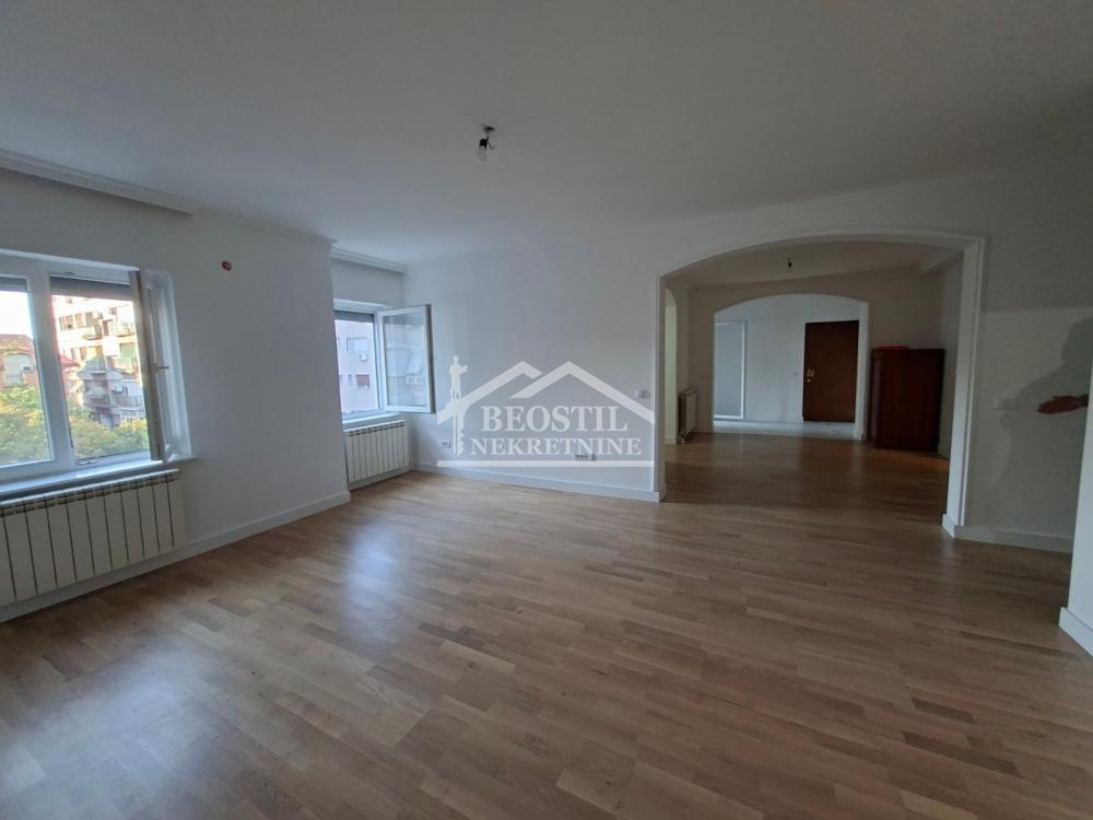 132025608_11_20260811111557 Četvorosoban stan na prodaju, Tašmajdan, Beograd, 90m², 368.900 €
