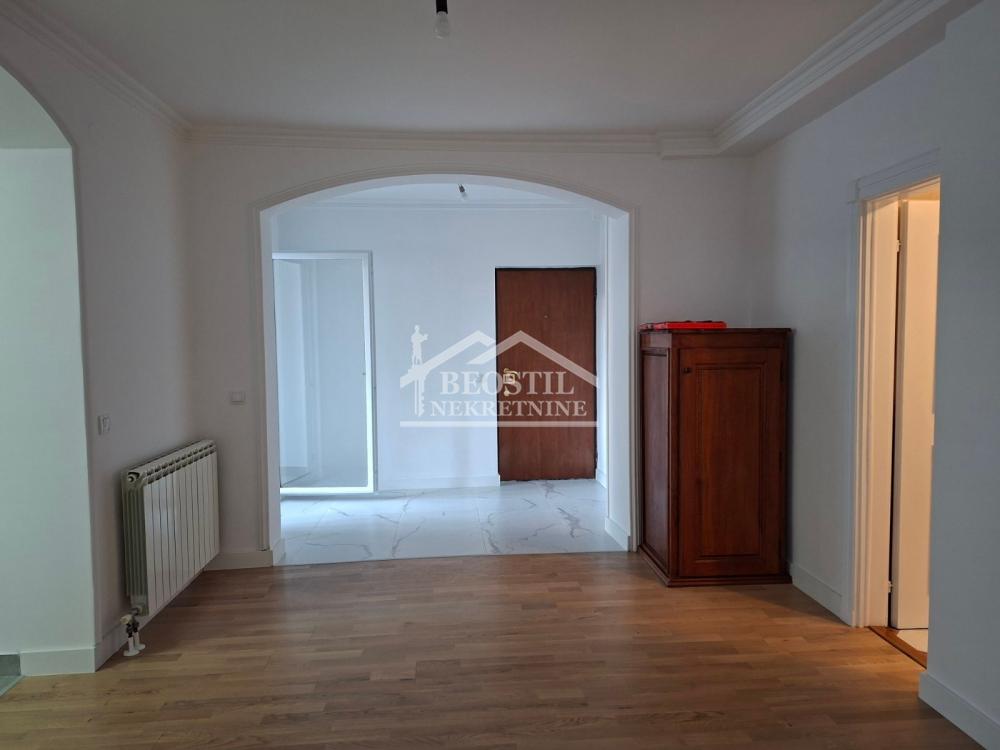 132025608_13_20260811111557 Četvorosoban stan na prodaju, Tašmajdan, Beograd, 90m², 368.900 €